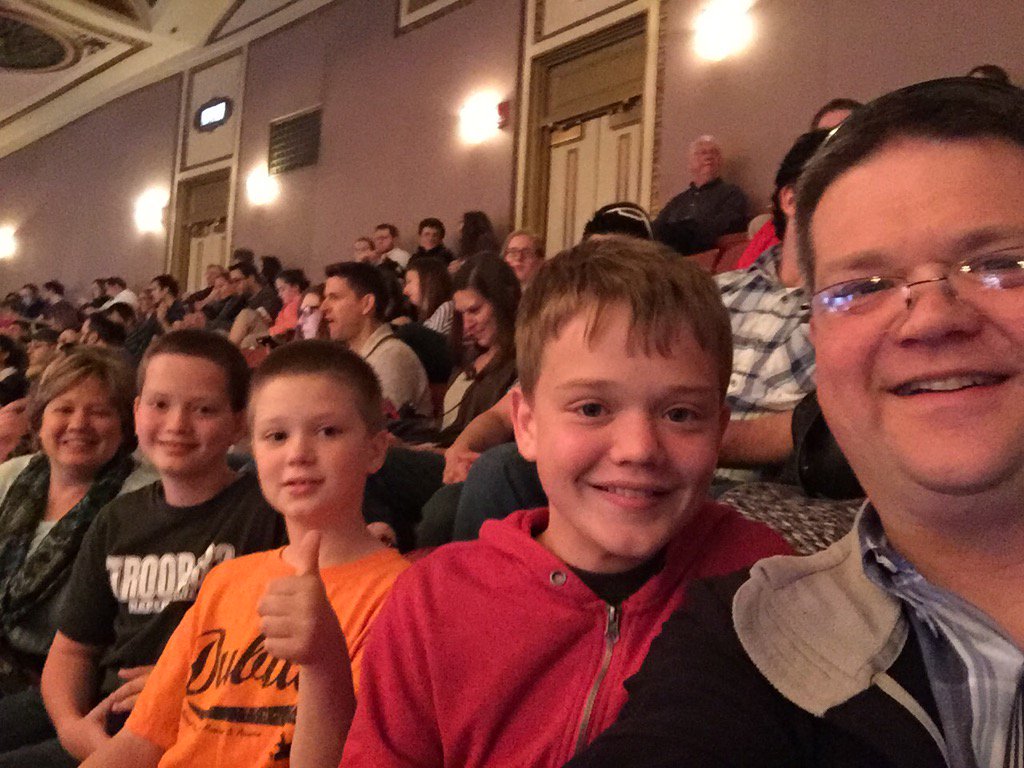 pew's tweet image. AB, Do you really always have a nutmeg in your pocket? Can you prove it? #AltonBrownLive