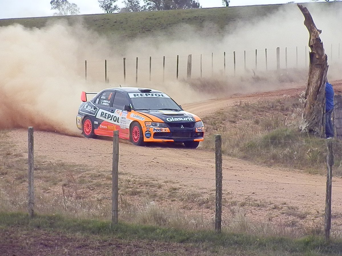 ZORRO44URU's tweet photo. Rally de Melo 2016, excelente espectáculo. 10 puntos. https://t.co/WEqpfIBXv0