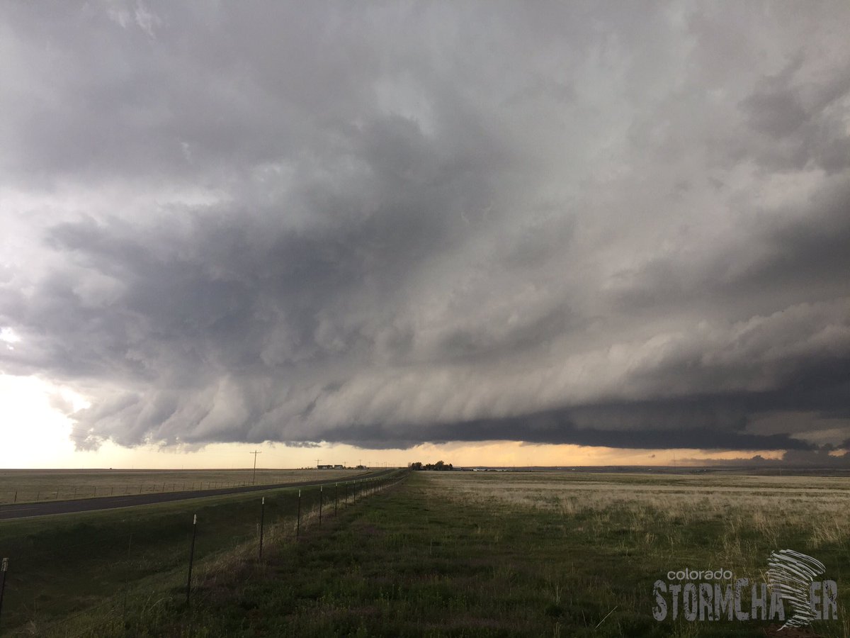 Nice shelf approaching Deer Trail, CO right now.  #COWX