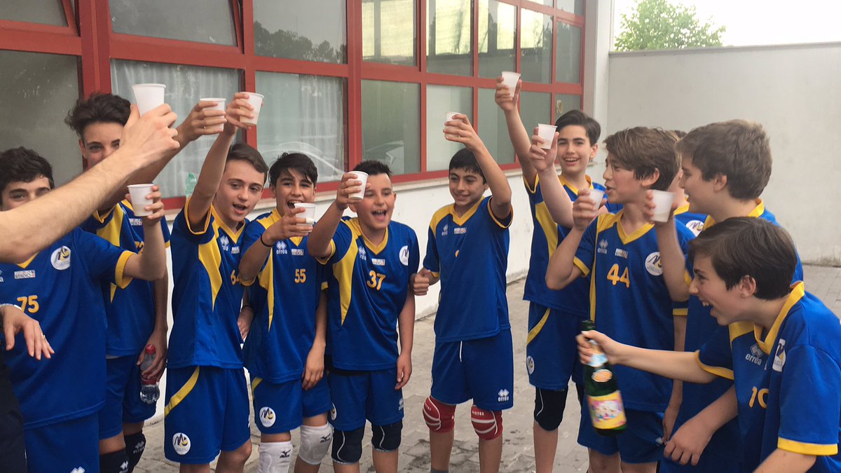VolleyMonte's tweet photo. Tre vittorie in questa giornata di gare! #SerieD #Under13 e #IIDM fanno festa al palazzetto!
#PerNoiMonte https://t.co/MrkJWQAQZ3