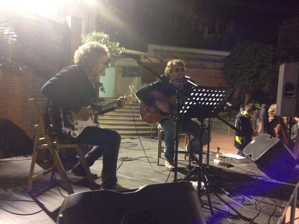 .<a href="/Justoconde1964/">Justo Conde Villar</a> tanca amb el seu concert una fantàstica jornada solidària #sitgesambelsrefugiats Gràcies!