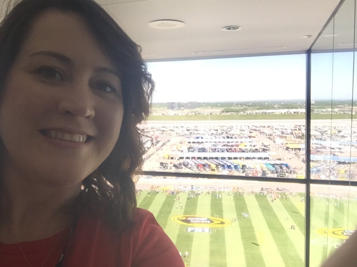 411Miller's tweet photo. Lovely day for a NASCAR Race! https://t.co/XyRB4tRelW