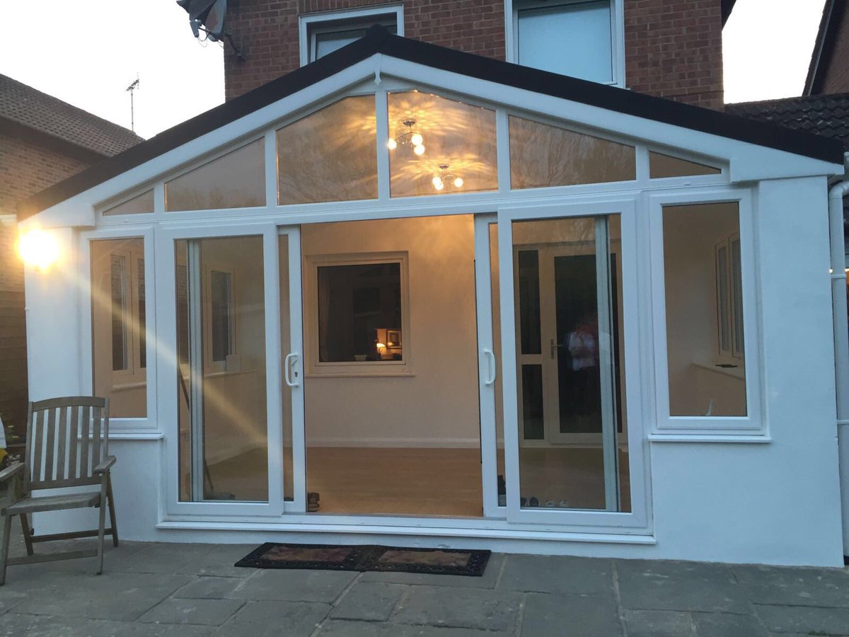 Cox_Electrical's tweet photo. Job completed! I think the outside light is just about bright enough 😃 https://t.co/Ua06UuV5g7