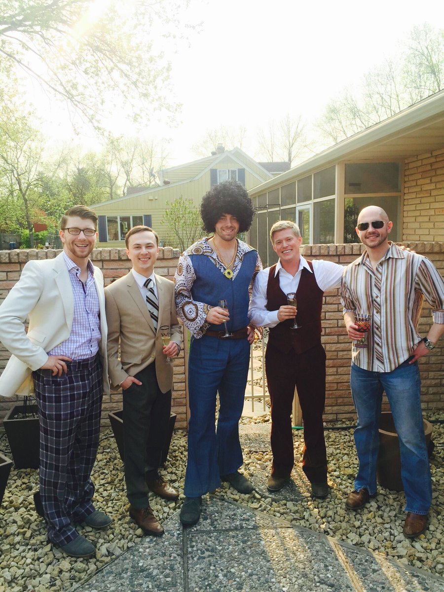 NorthDakotaNow's tweet photo. Gala added: https://t.co/tHyCgq70jp - RT @TyLeverington Ready for the Plains Art Museum Spring Gala, theme: 1976 https://t.co/pt3jJKIDiQ