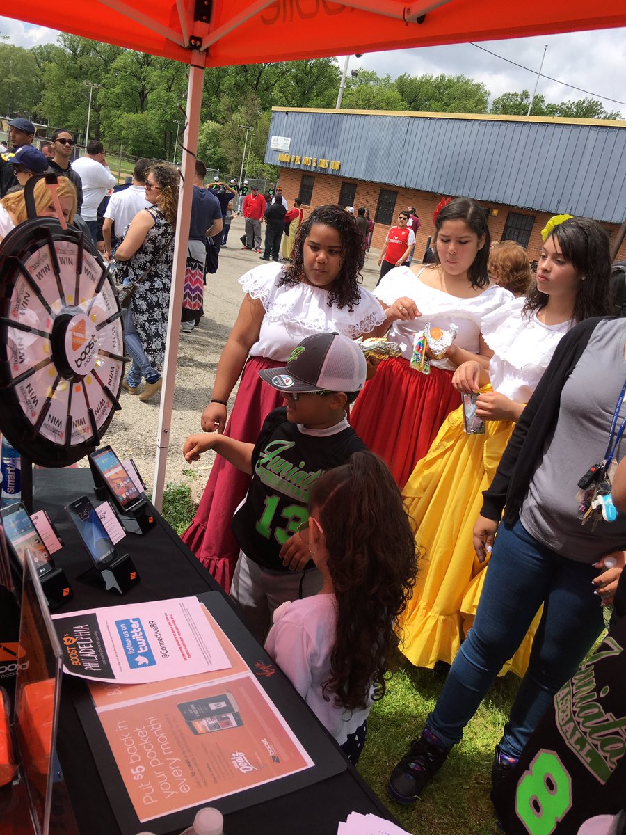 ConnectiveBR's tweet photo. #BoostHasYouCovered at #JuniataPark parade #ConnectiveWireless @JuniataAction @vtruongcao https://t.co/3Fa9Ky3IvW