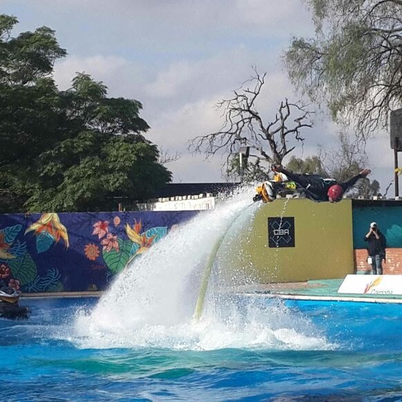 gobdecordoba's tweet photo. ¡Una tarde a puro deporte y en familia! #FelizSabado #CBAX #FMX #flyboard #WakeSkate #Slidejam @DeportesCba https://t.co/0B9js0pkiR