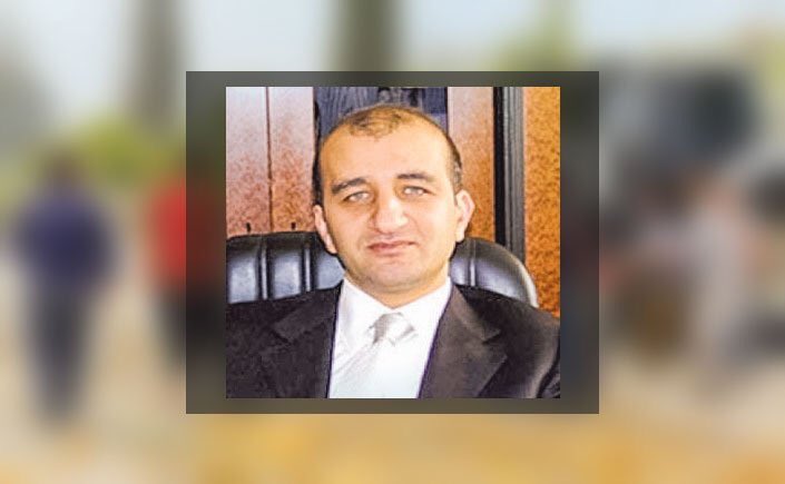 HasanCucuk's tweet photo. İYİ UYUMAYA DEVAM TÜRKİYEM!

Tekin İpek: Beni neden tutukluyorsunuz? 
Savcı: Abini (Akın İpek) bulamadık https://t.co/7fweIE4zPe
