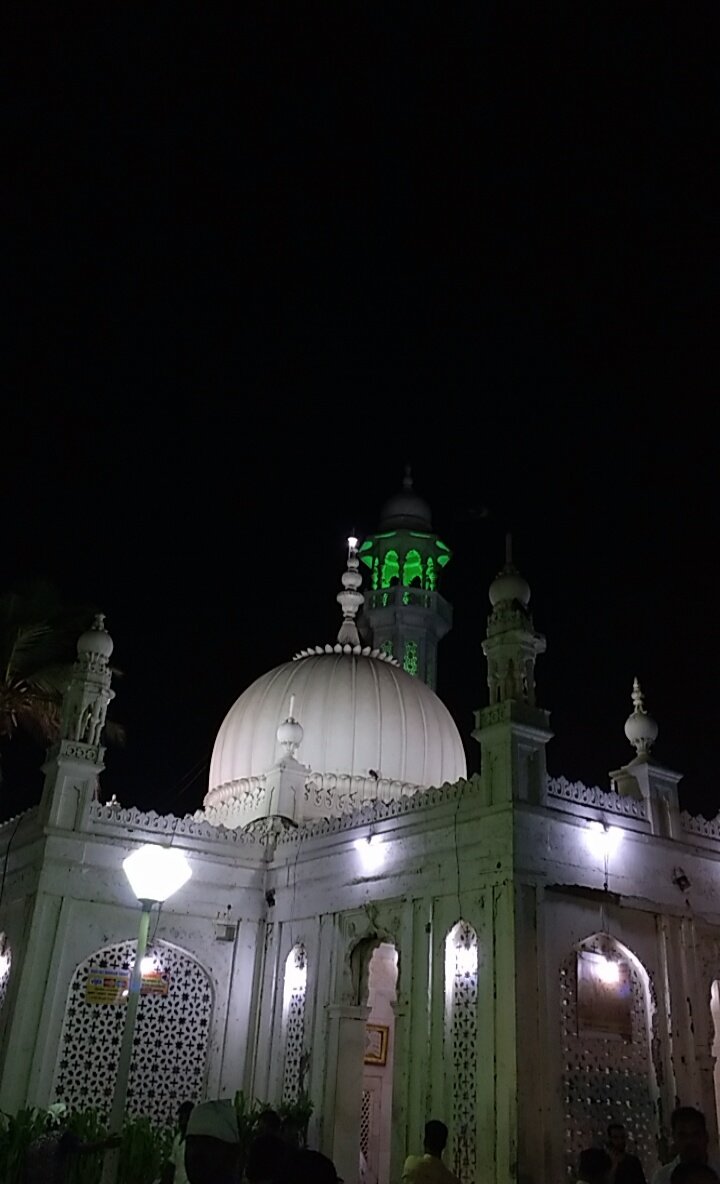 Blessed day #HajiAliDargha #BestplaceInMumbai ❤