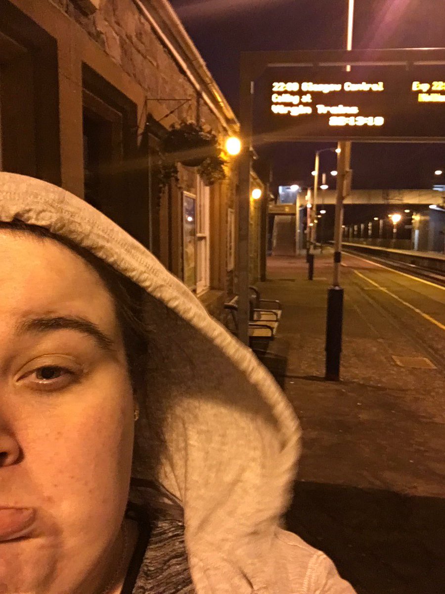 naomidornan's tweet photo. Right now, all I'm hoping for is heat on my train 😁 #alreadydelayed #socold https://t.co/a1zRYtNTng