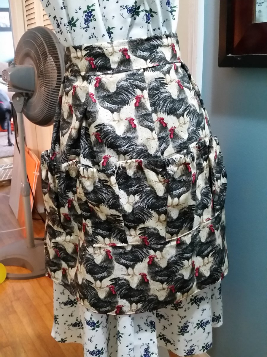 chicoryhollow's tweet photo. Love this apron I made for a customer today. #backyardchickens #egggathering https://t.co/Wvvkuy9zlL