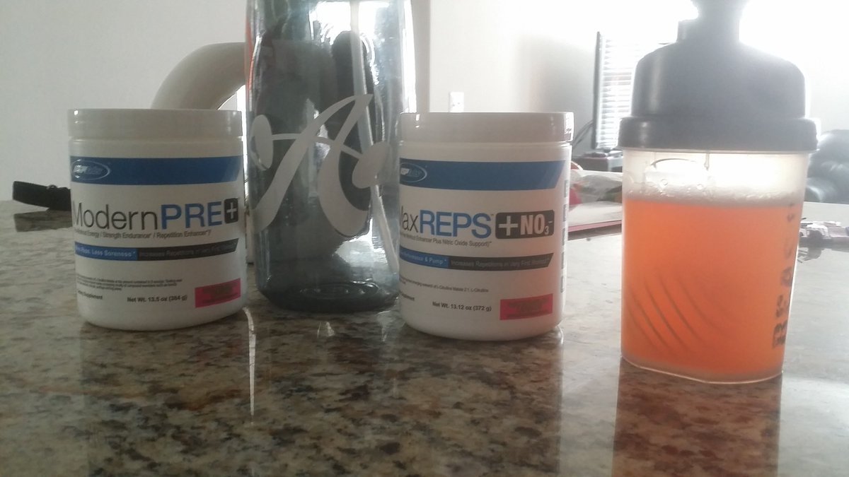 GibbSquared's tweet photo. #PreWorkout #BarbellClub #USPLabs #ModernPRE #MaxREPS #AlwaysBeFlexing @kolaughlin @USPlabs @renegadestyle https://t.co/2X7etzoz8y