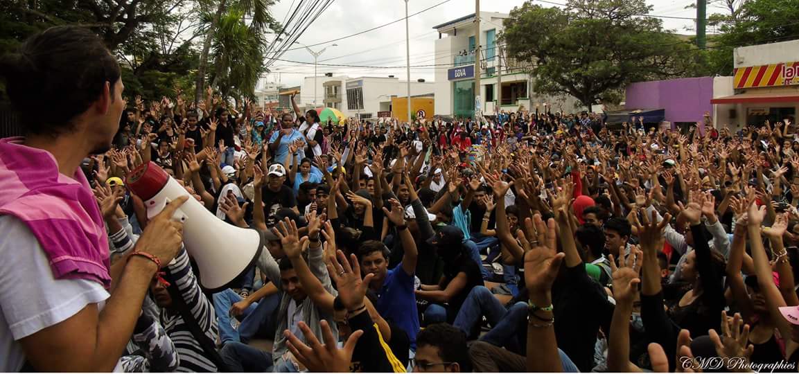 FranciscoJTPI's tweet photo. @Unisucre @ginaparody @CLOPEZanalista @petrogustavo @JuanManSantos esta si es la voz del pueblo #UnisucreEnParo https://t.co/SNSMbn2Fq5