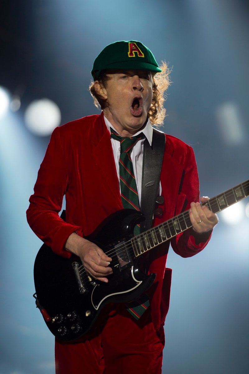 acdc's tweet photo. #RockOrBust ⚡️ On stage now in Lisbon! https://t.co/IK7gIxGfSc