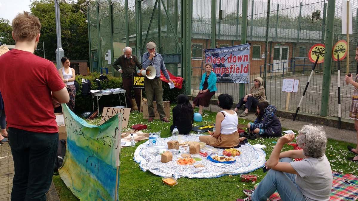 OxfordCoS's tweet photo. Solidarity to @CloseCampsfield &amp; all detained people from @ofSanctuary2014 #NoOneIsIllegal #ShutThemDown #StillHuman https://t.co/Qewln0O905