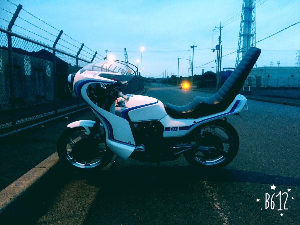 gtotkm's tweet photo. 大阪 続狩り 盗難
ツーリーグ途中にcbx400fを止められ持っていかれました
多分18クラウンの黒
ナンバー 大阪 ・ ・ 19
場所は八尾料金所手前です
20後半から30くらいです
顔などはマスクしてて分かりません
拡散  RT https://t.co/OlEwgbojLG