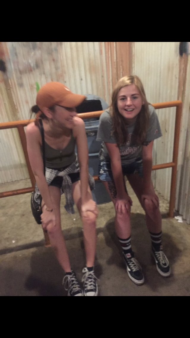 bromosapien_'s tweet photo. Just two gals having a great time #cute #fun #friends #cutefun @pword96 https://t.co/TpmDtGuS3l