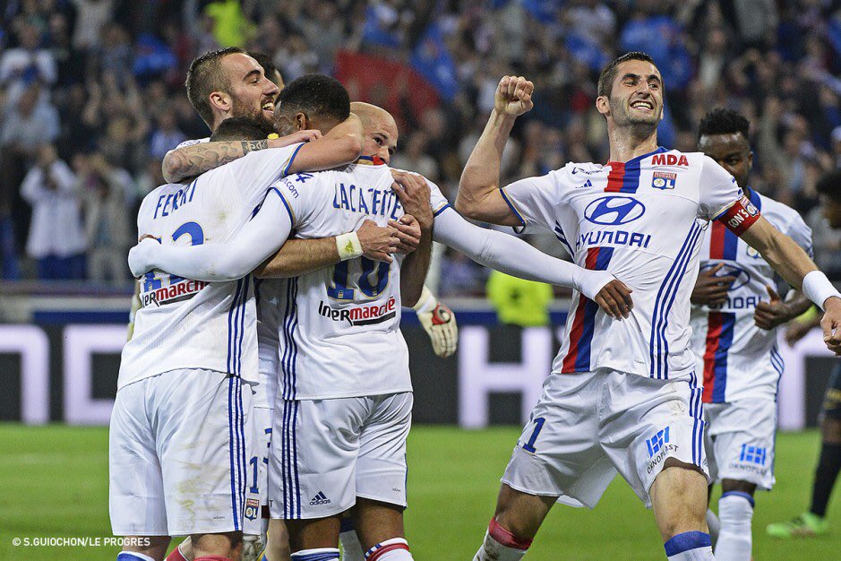 MaxGonalons's tweet photo. Quelle fierté et quel bonheur!! Merci à tous 🙏🏻 Nous sommes l'OLYMPIQUE LYONNAIS 🔴🔵 #TeamOL #LigueDesChampions https://t.co/c3b06jIRAb
