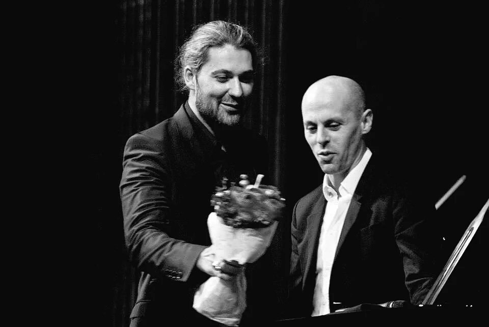 likeyou_D's tweet photo. For US 💐 #julianquentin https://t.co/IUOC9h1b1l