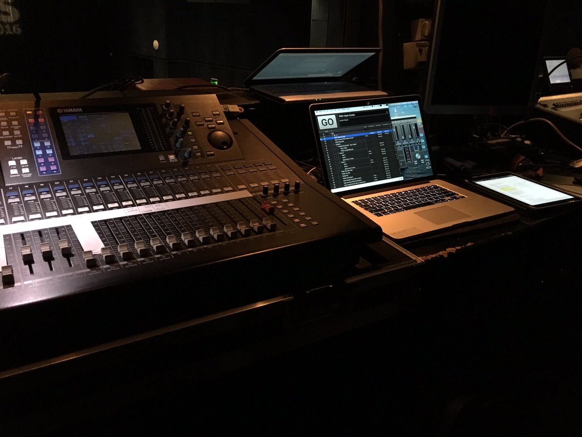 The_Nerd's tweet photo. workplace tonight #FEATS2016
great team around running the festival https://t.co/zBFDlY08ha
