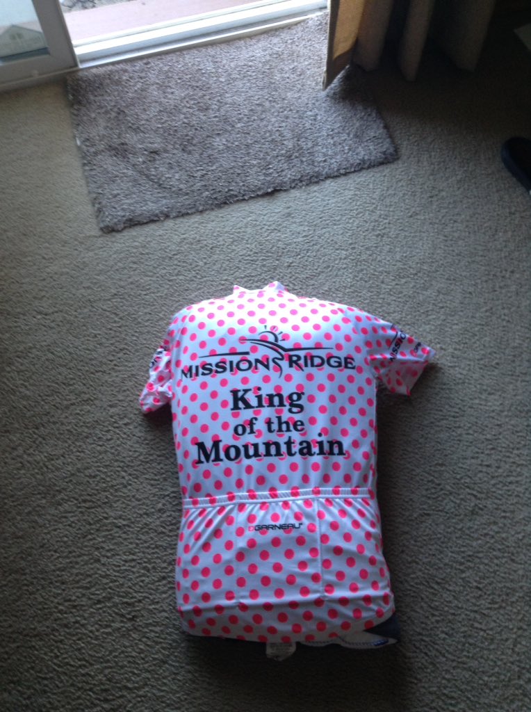 Time to pin up that  <a href="/TourdeBloom/">Tour de Bloom</a> KOM jersey before tonight's Crit. <a href="/russhaysracing/">Russ Hay's Racing</a>
