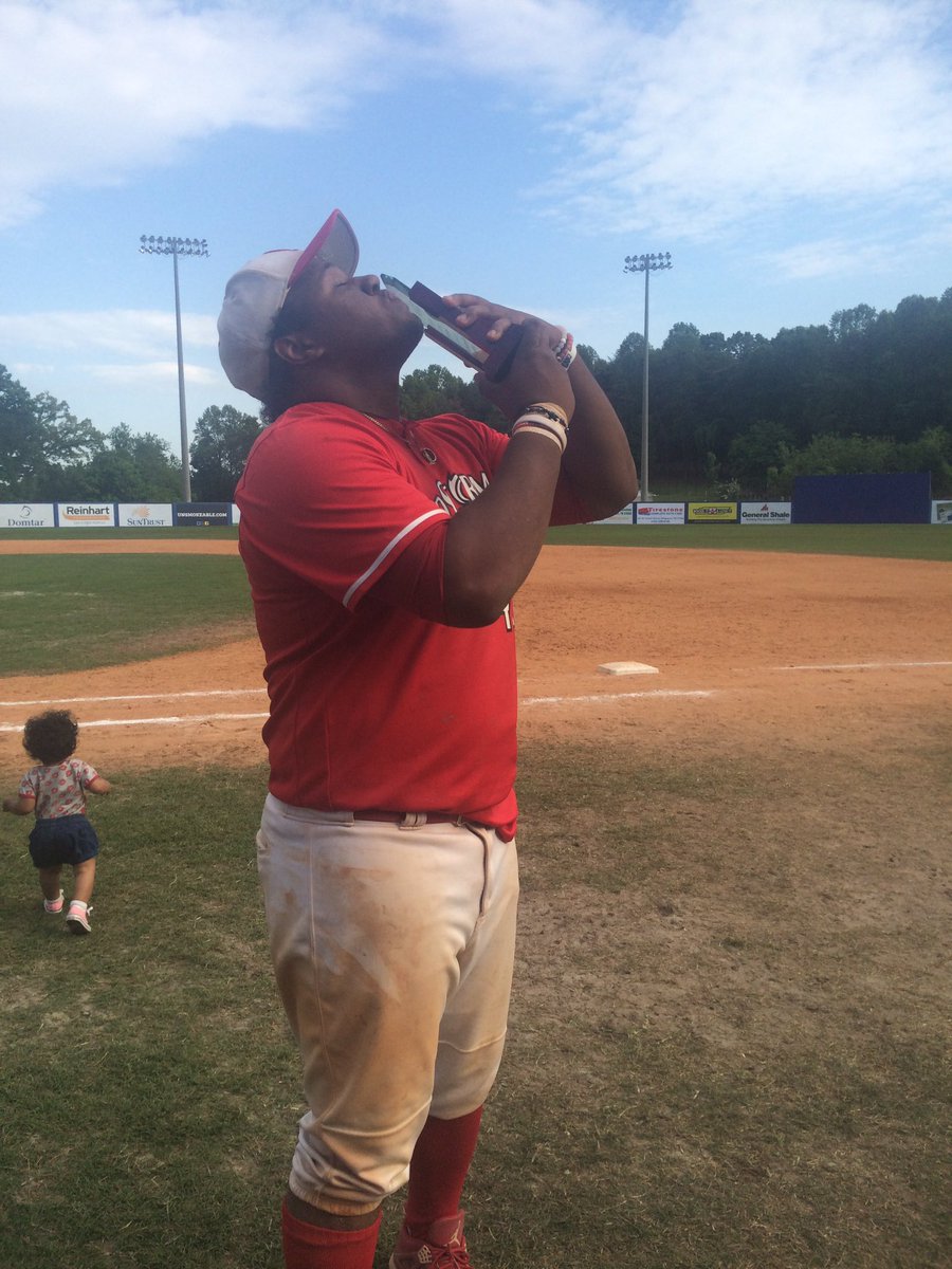 LanceMontano7's tweet image. 4 years and it finally happen! God is Great @RioBaseball !