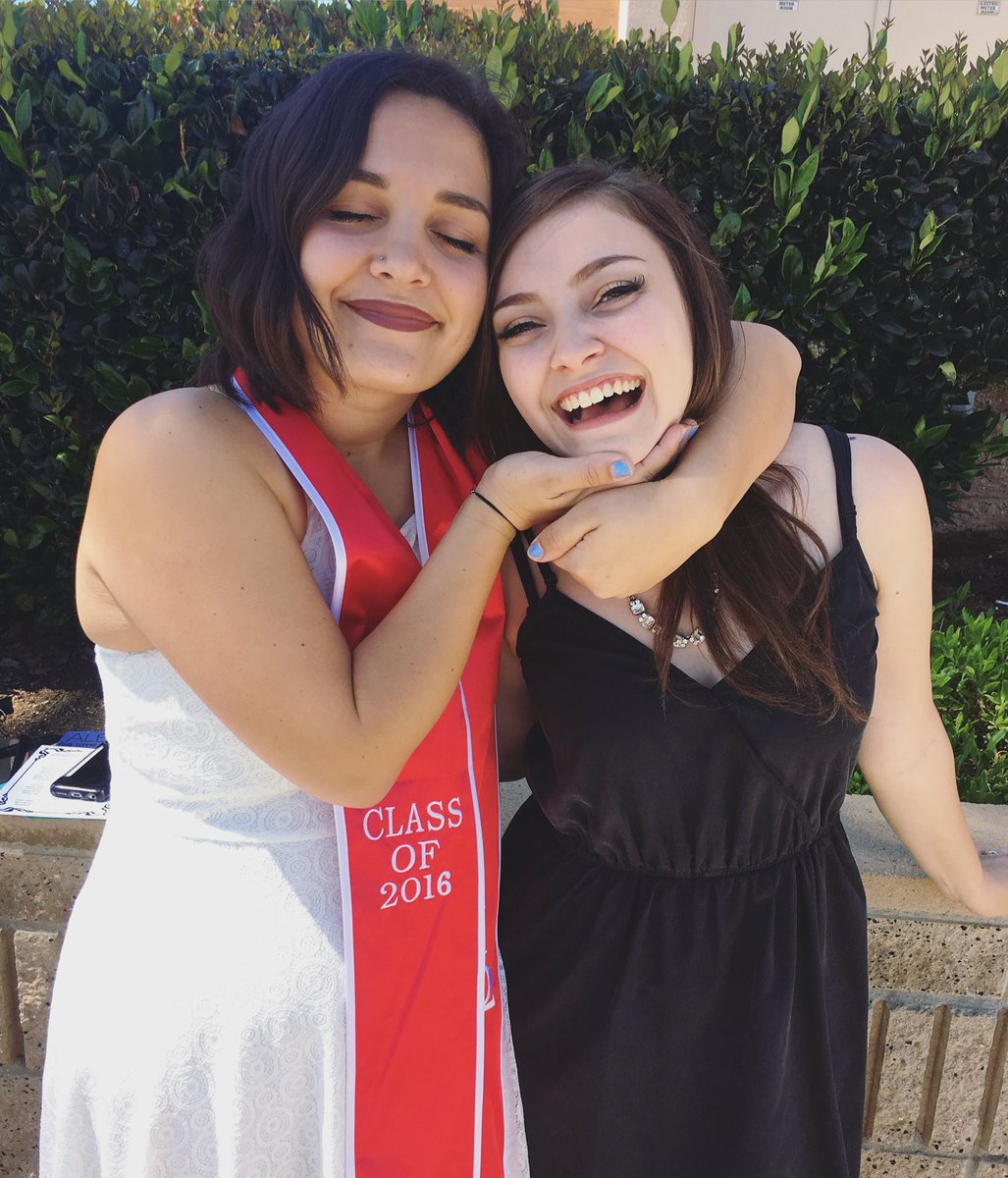 yayalindsay1221's tweet photo. Oh Lex! Did I mention you're still not allowed to leave? 🙅🏻❤️💚 #csusmaxo https://t.co/FJhJ17NCNr