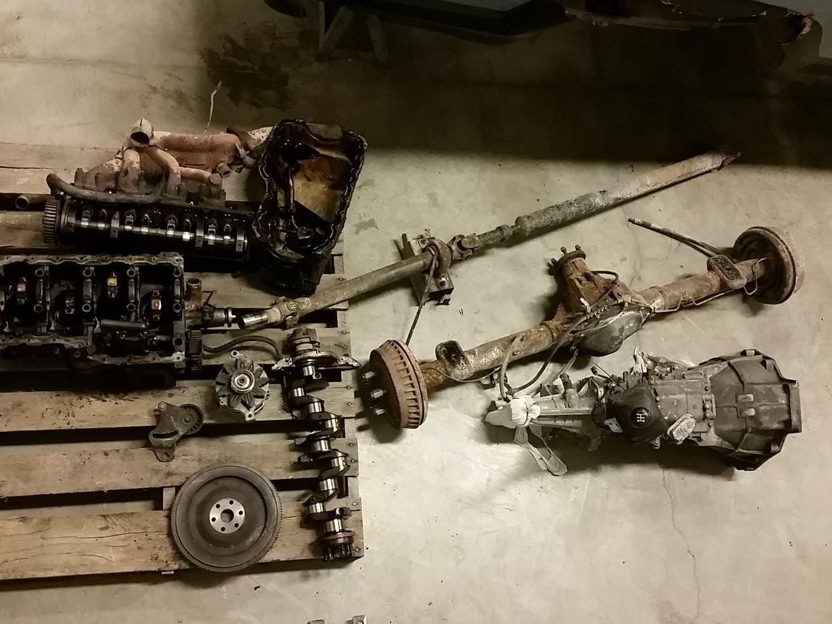 ImJordanGarrity's tweet photo. A lot of progress on day 1 of the fabathon! The truck is scrapped and the frame just needs the roll bar #Fabathon https://t.co/vzVg2bhsxZ