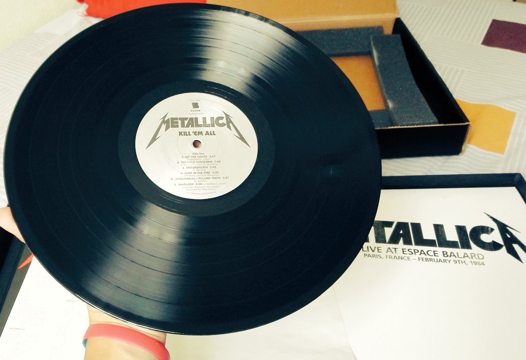 gvalladare's tweet image. Spinning this fucker right now! if u can, go n' get Kill'Em Deluxe Edition, vinyl is priceless! @Metallica #RunHide