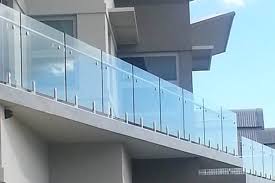 bellosegun's tweet photo. Frameless glass balustrade #glassbalustrade https://t.co/ld2OqTVj9W