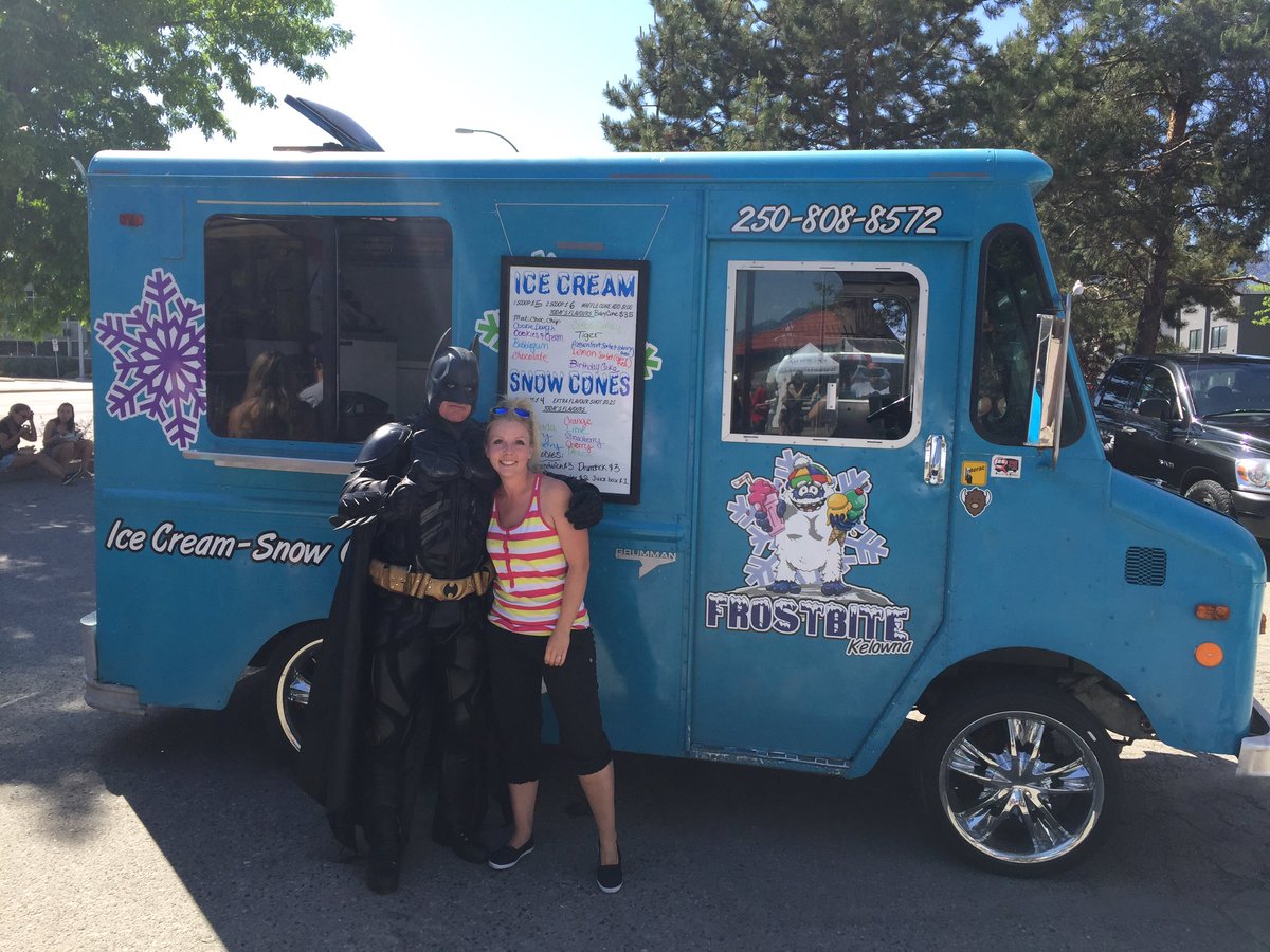 FrostbiteKelown's tweet photo. Got to meet batman today! What an awesome rally. Thanks @Tourism_Kelowna! #Kelowna #exploreKelowna https://t.co/8Vcdd4BfEg