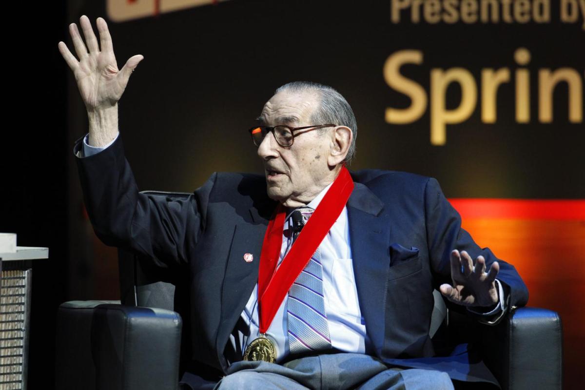 Howard Garfinkel, co-founder of 5-Star basketball camp, has died buff.ly/1rAwOle