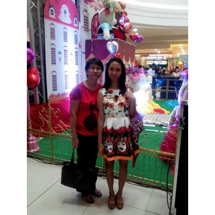 anavanessatrin5's tweet photo. Happy Mother's day!!!. I love you my mommy :-) https://t.co/bRNQ91kahH