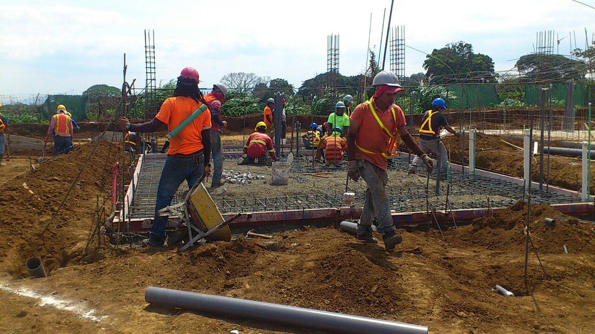CondoMio's tweet photo. Avanzamos la construccion Trapiche V
#SomoshechosNopromesas
#casapropia2016 #Alajuela #CondoMio #sueñohechorealidad https://t.co/ZatqTNPM6m