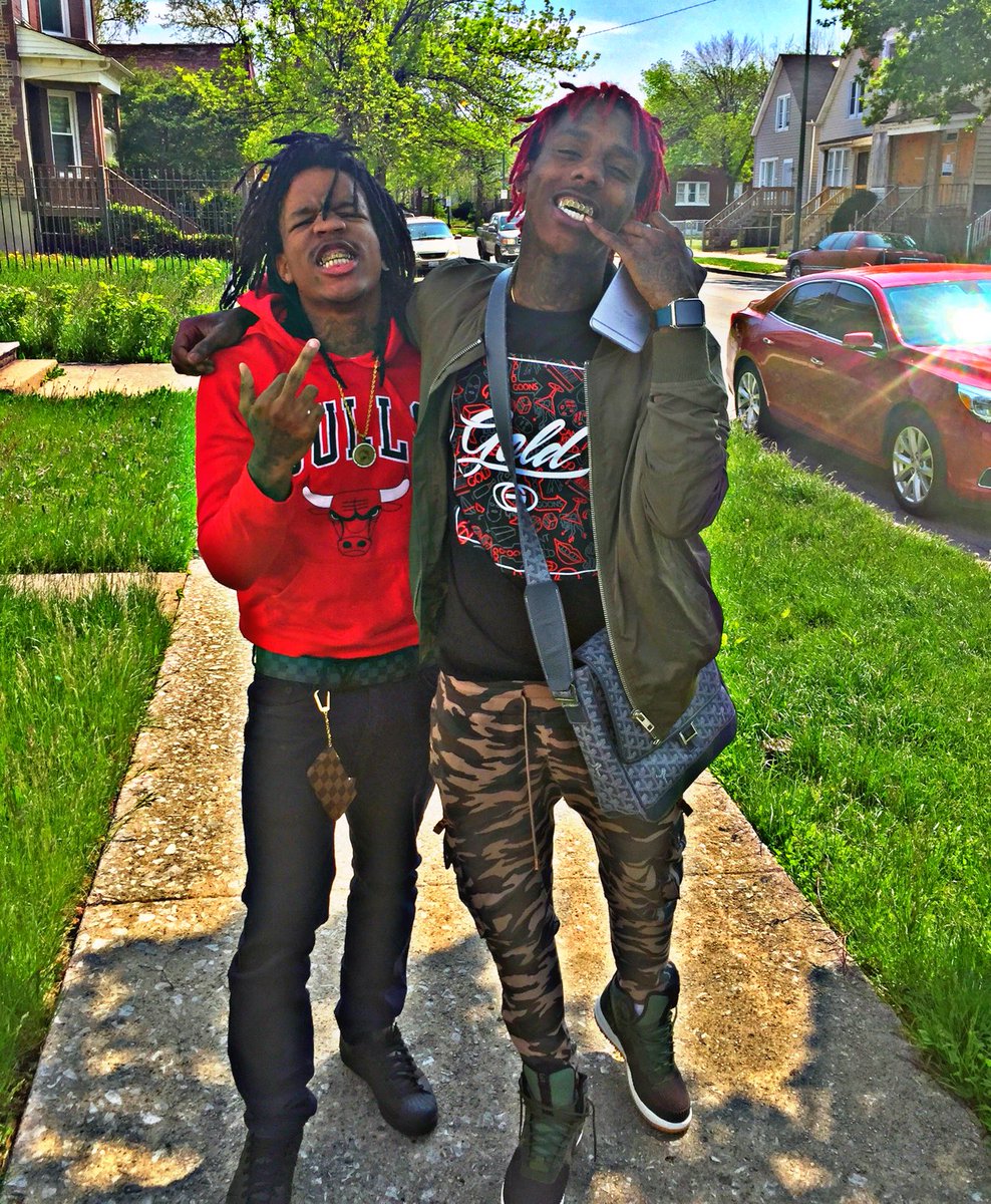 FamousDex's tweet image. Love u Bro @AyooKd Keep Working 🙏🏽🤘🏽🎥. U Uh great Father an RoleModle To Your Fanz Ima Always Be Yo Bro 🙏🏽10Year💯