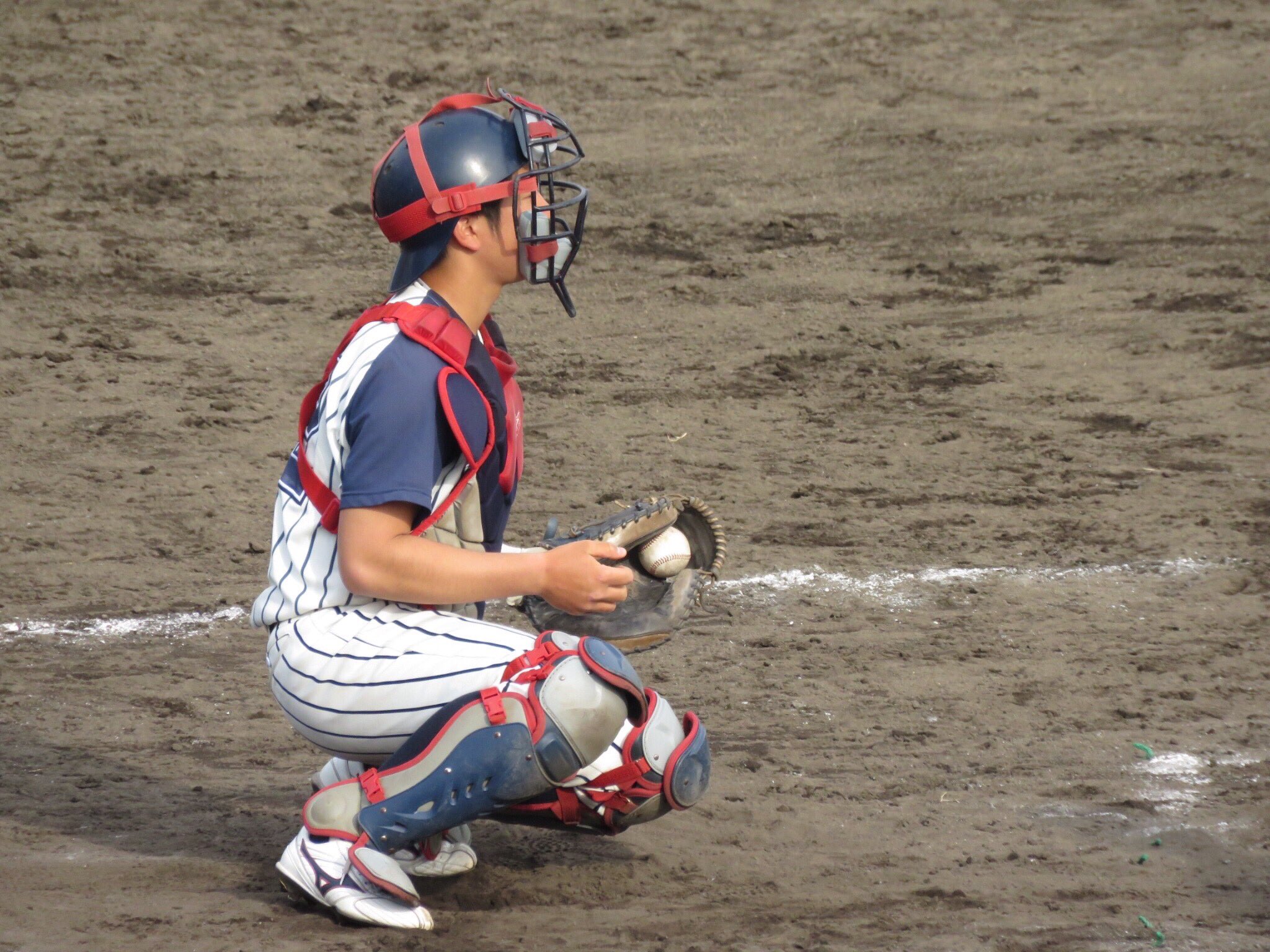 金沢星稜大学硬式野球部 背番号 22 1年 備後吏駆 鵬学園から来た新米キャッチャーです とにかく明るい性格で チームの雰囲気を良くする才能も コンパクトなバッティングと投手を引き立てるリードは時期正捕手としての名も高いです T Co