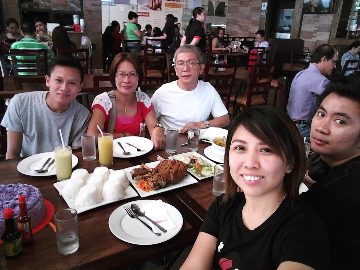 john_lening's tweet photo. Birthday &amp; Mother's Day celeb.. https://t.co/VwglIygT0t