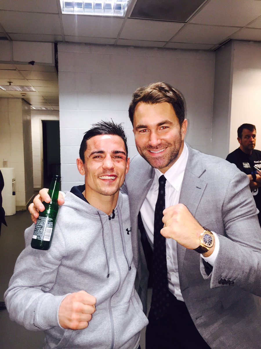 EddieHearn's tweet photo. This man is a hero! One of the best performances I've ever seen in a British ring 👊🏼🇬🇧 https://t.co/ryoHiYM0RI