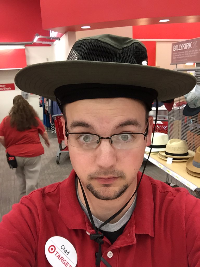 TargetChad's tweet photo. Days like this when I miss El Jeffe @jeffreyddavis1 
#DerbyHatsForLife https://t.co/tkjF4KQbDA