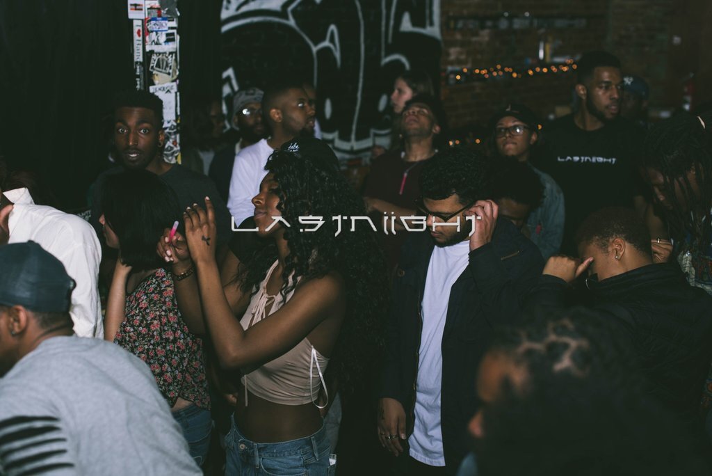 EvanSoul_ita's tweet photo. #WYVWM Recap video!!
https://t.co/4z8o2KZ2Fw
🎥📷 @_FRNVR
#ParallelDiamonds #PDSZN #FRNVR #LastNiightMusic https://t.co/60uuZb4PQE