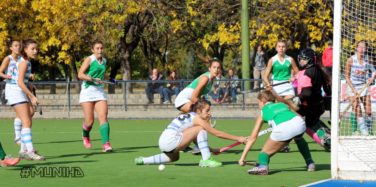 HockeyMUNIHD's tweet photo. #HMD16 #01R07F #CiudadA Vs #Hurling  #Quinta https://t.co/tDwLybwSVy