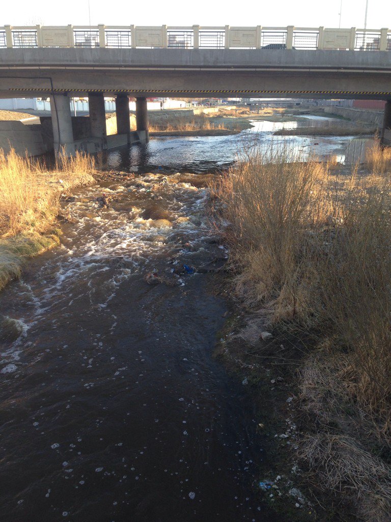 Сэлбэ гол дажгүй урсж бн.Гэхдээ баба хог ихтэй,бохир бн.Ус голоо ариун байлгх уламжлалаа Улаанбаатарчууд умартжээ.