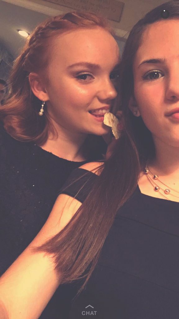 vanhornlaura's tweet image. @annikoch24 true omg #documentit