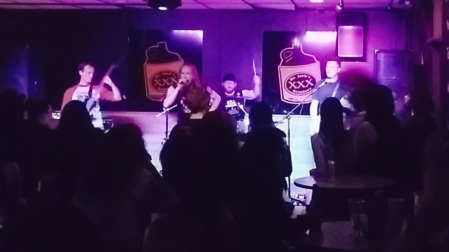 blake_rave's tweet photo. I π #IntheAttack @DrJacksDrinkery #livemusic https://t.co/hZ3vXcu0Jf