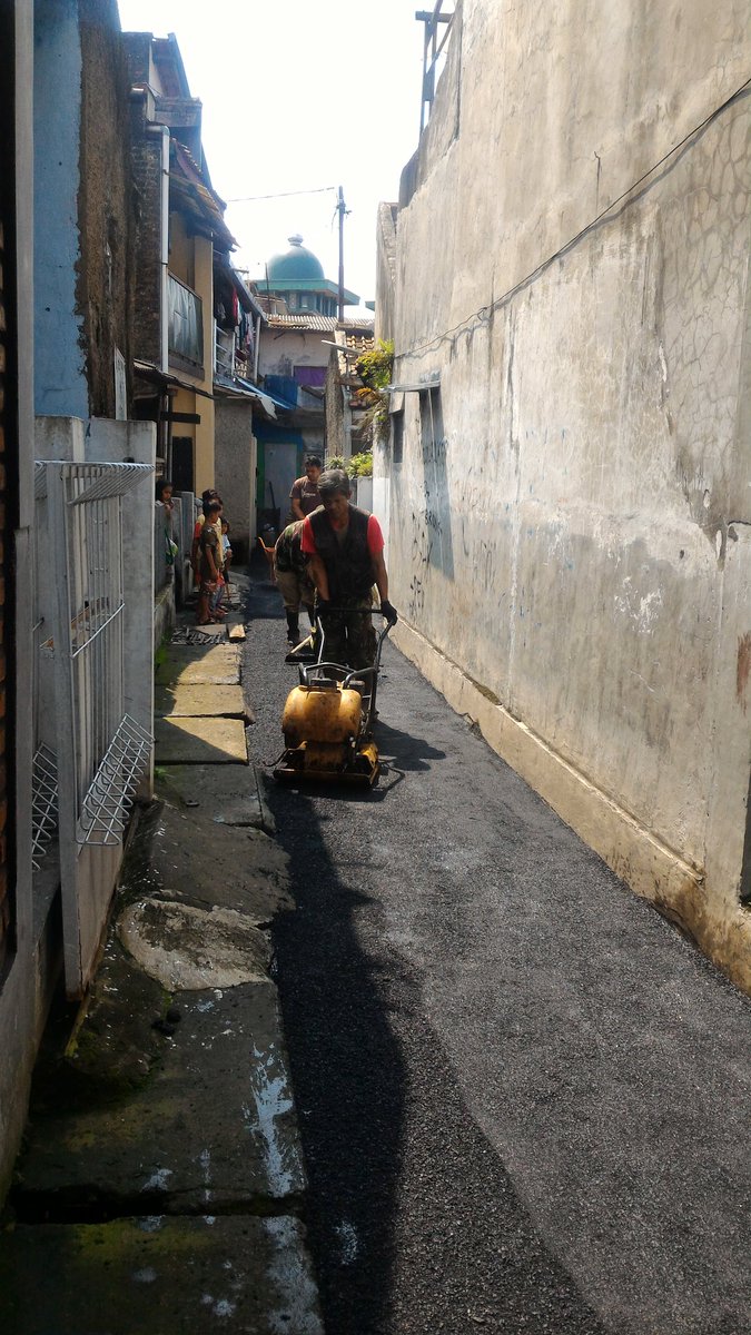 RW10Cicadas's tweet photo. Hotmik jalan RT03, 05, 06 @RW10Cicadas @ccdskel @kec_cibkidul  @munir_moyz  #PIPPK2016 https://t.co/9GUvjLYbNk