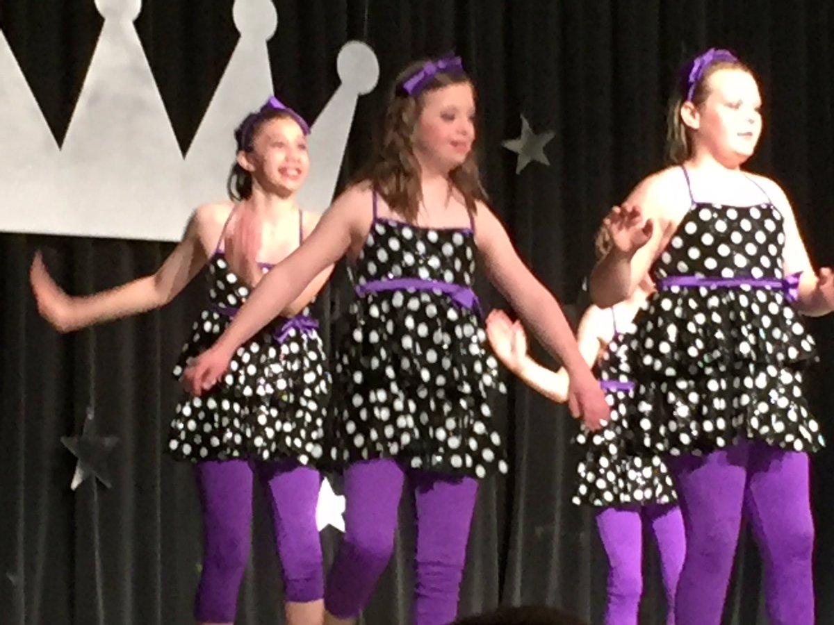 bradrhenry4's tweet photo. Like a boss. Tap dancing with her peers!
#DontLimitHer
#DownSyndromeCanDance https://t.co/52vU7RSMwL