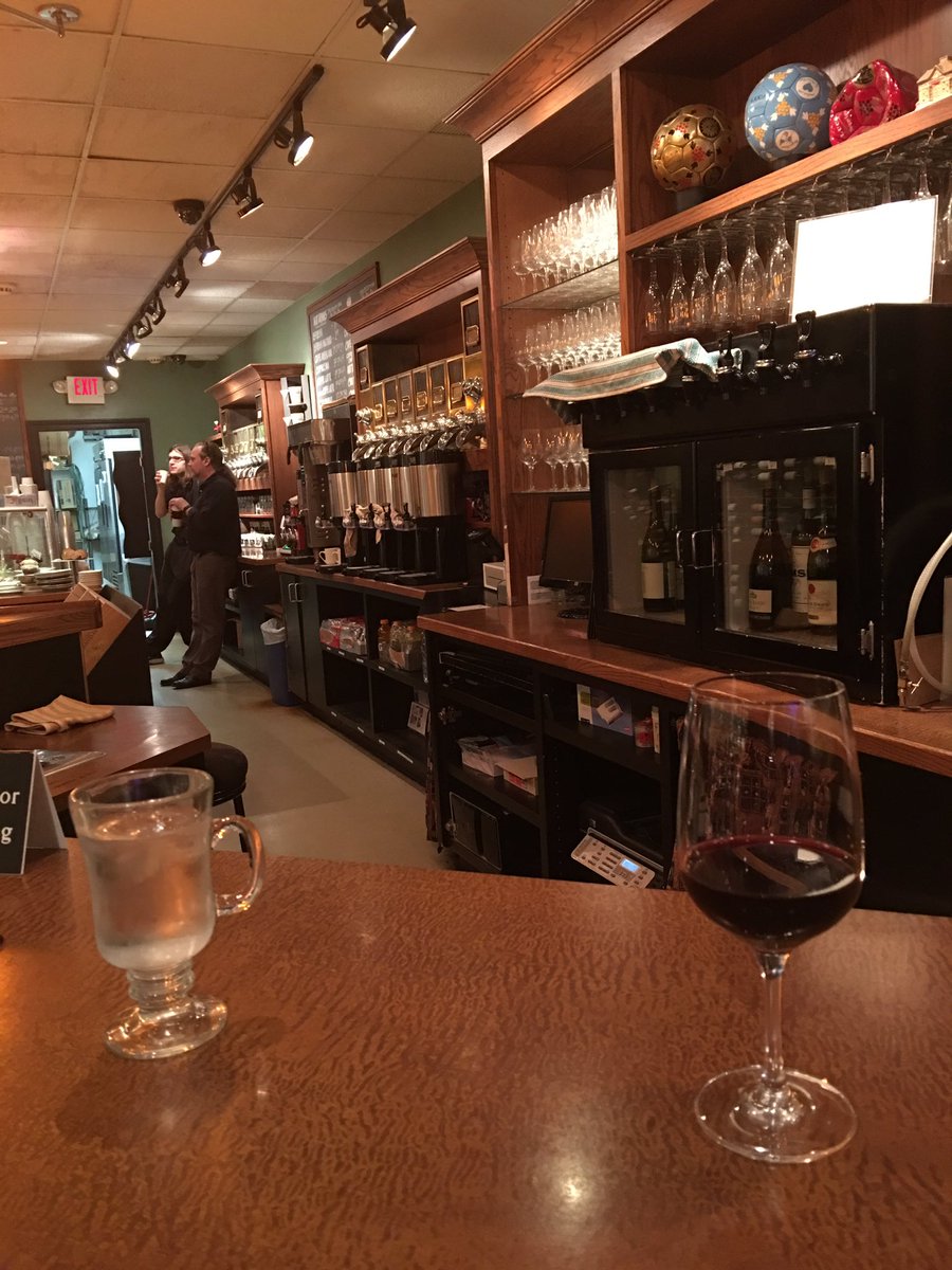CarlRempel's tweet photo. Wine tasting at Hyde Park in #Cincinnati #Zerran from Spain wins tonight. ๐ท๐๐ https://t.co/09TAaSBtQE
