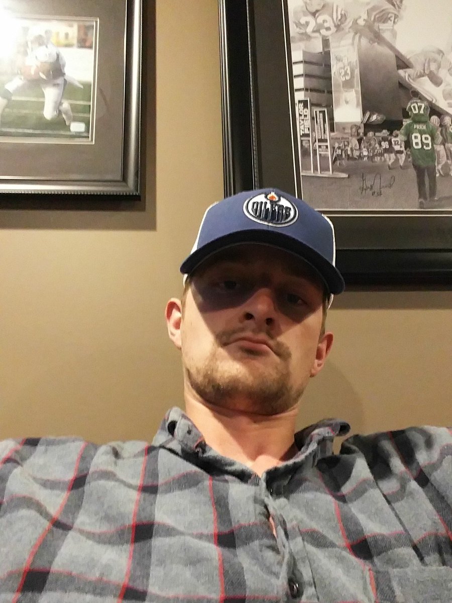 BirdmanJones89's tweet photo. #inthezone #rushnation @RedZoneSK https://t.co/8rug6Fdspt