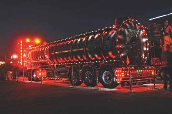 JimNslund1's tweet photo. #westory2016 #scania125years https://t.co/sy07kZa1a8