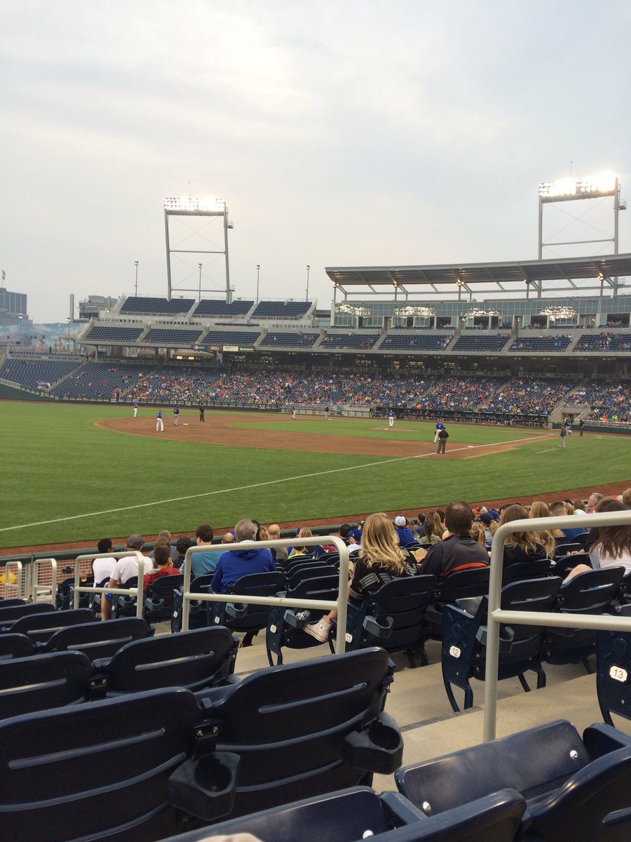 DanielFitz1776's tweet photo. Smokey night for some baseball! But beautiful weather! @katefitz77 https://t.co/Fm6zCIYywP