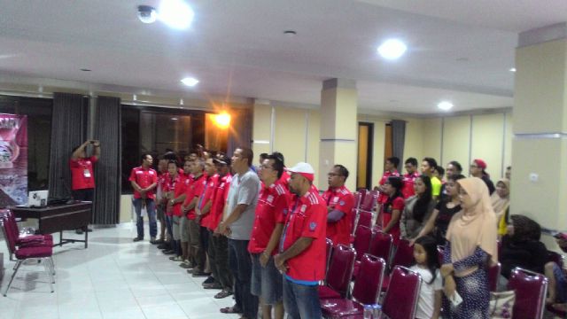 Belum bisa move on. Dari ini :( cc: <a href="/AXICinfo/">infoAXIC</a>